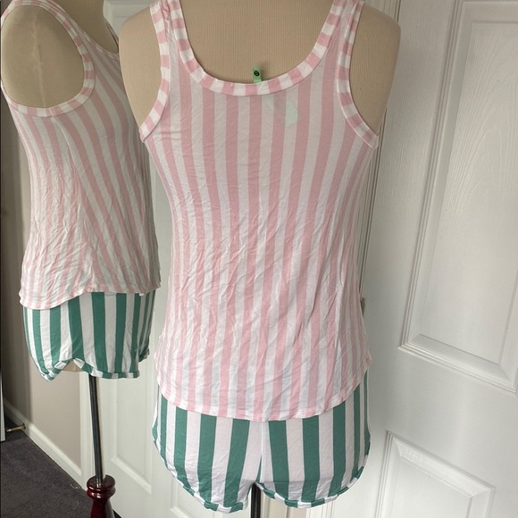 Honeydew Good Times Shortie XS Striped Tank and Shorts Sleepwear Set - Picture 5 of 10